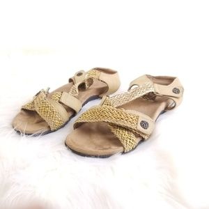 Via Veneto Womens Brown Sandals Size 6